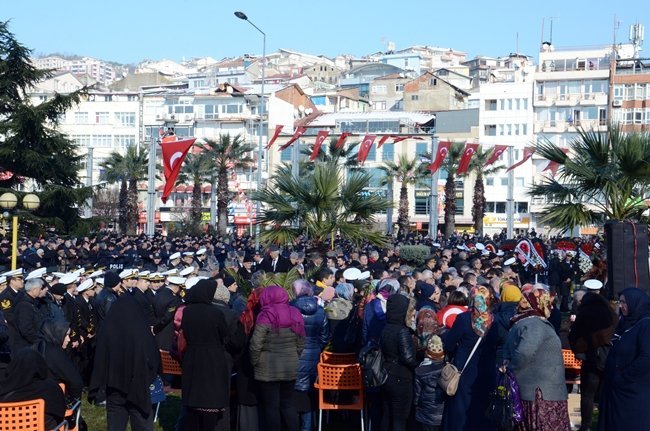 BİNLERCE KİŞİ CENAZE  TÖRENİNE KATILDI. (ONUR ALTINDAĞ - VEDAT KILIÇ/ZONGULDAK-İHA)