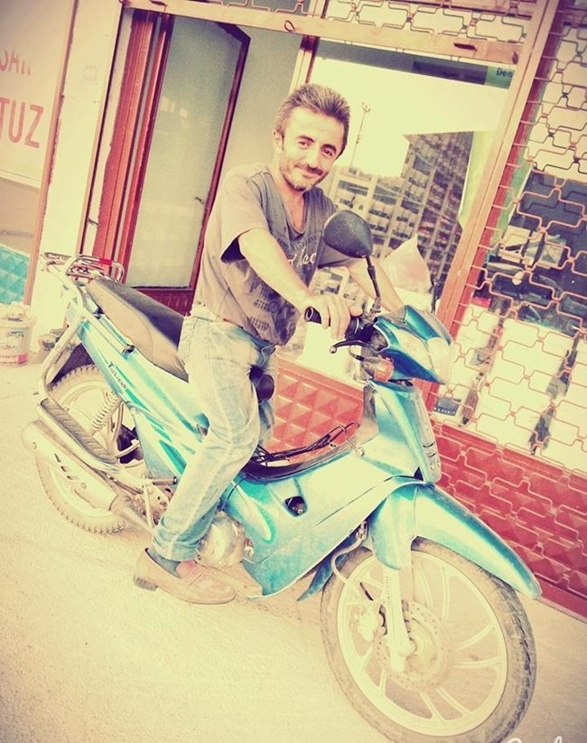 ZONGULDAK’IN GÖKÇEBEY İLÇESİNDE BOĞAZI KESİLMİŞ ERKEK CESEDİ BULUNDU. YAPILAN İNCELEME SONRASI ŞAHSIN İSMAİL AKMAN OLDUĞU TESPİT EDİLDİ. (EMRAH YILDIZ/ZONGULDAK-İHA)