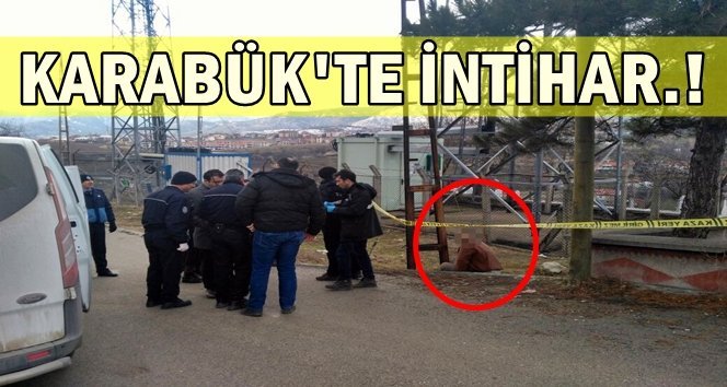 Kendini elektrik direğine astı.!