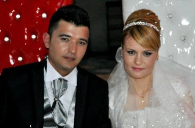 ZONGULDAK’TA TTK’YA AİT MADEN OCAĞINDA ÜZERİNE KAYA PARÇASI DÜŞEN MADEN İŞÇİSİ, GÖKÇEBEY İLÇESİNDE SON YOLCULUĞUNA UĞURLANDI. (ONUR ALTINDAĞ/ZONGULDAK-İHA)