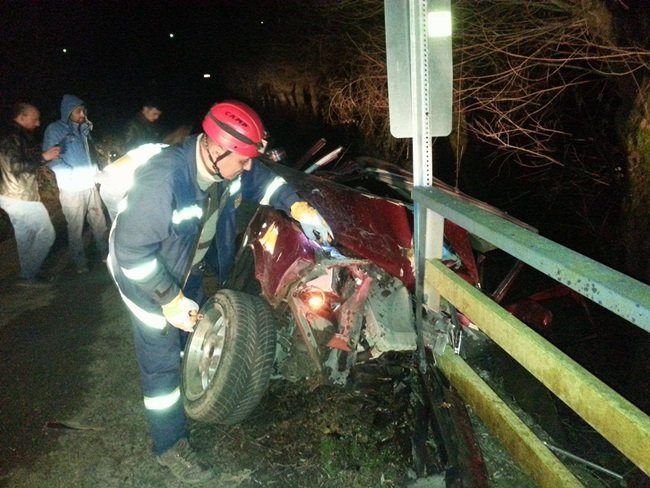 ZONGULDAK’IN ÇAYCUMA İLÇESİNDE MEYDANA GELEN TRAFİK KAZASINDA BİR KİŞİ ÖLDÜ, 2 KİŞİ YARALANDI. (GÜRKAN MİYANYEDİ/ZONGULDAK-İHA)