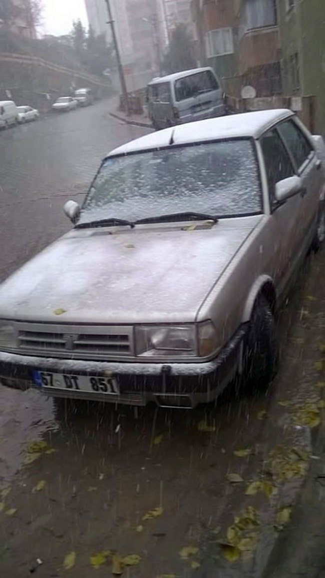 ÇALINAN OTOMOBİLDEN GERİYE İSE ÜÇ GÜN ÖNCE ÇEKİLEN FOTOĞRAFI KALDI. (ONUR ALTINDAĞ/ZONGULDAK-İHA)
