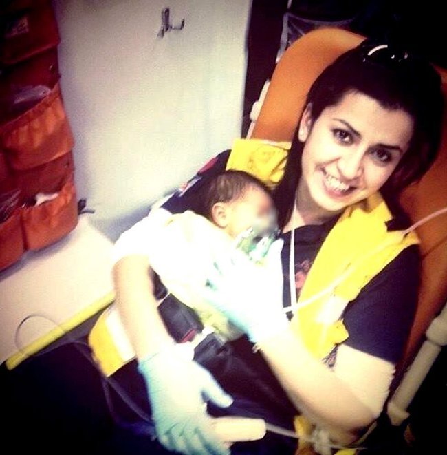 GAZİANTEP'TE TRAFİK KAZASI SONUCU YARALANANLARA MÜDAHALE EDERKEN, BİR BAŞKA ARACIN ÇARPMASI SONUCU HAYATINI KAYBEDEN HEMŞİRE İLKNUR BEDİR, MEMLEKETİ KARABÜK'TE SON YOLCULUĞUNA UĞURLANDI. (ÇETİN UZUNKARA - YASİN ERDEM/KARABÜK-İHA)