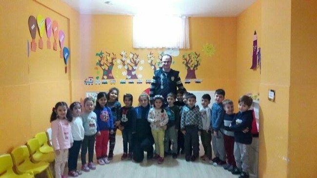 ÇAYCUMA EMNİYETİNE BAĞLI POLİS MEMURLARI MESLEK TANITIMI YAPTI (EMRAH YILDIZ/ZONGULDAK-İHA)