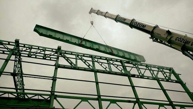 ZONGULDAK'IN EREĞLİ İLÇESİNDE FAALİYET GÖSTEREN EREĞLİ DEMİR VE ÇELİK FABRİKALARI T.A.Ş.’DE (ERDEMİR) MEYDANA GELEN İŞ KAZASINDA KAFASINA METAL PARÇA DÜŞEN İŞÇİ HAYATINI KAYBETTİ. (VEDAT KILIÇ/ZONGULDAK-İHA)