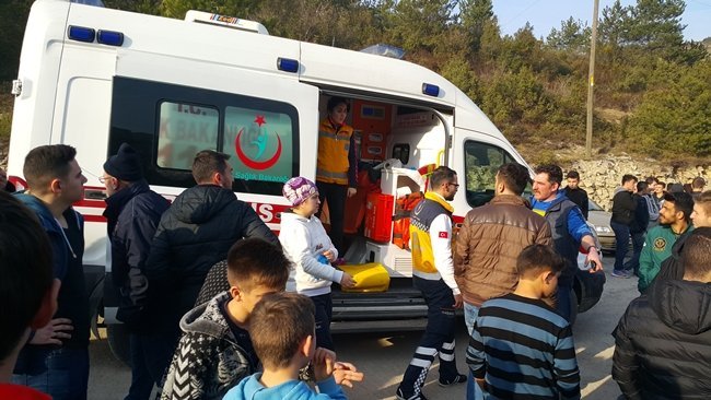 ZONGULDAK’IN ALAPLI İLÇESİNDE DEPLASMANLI SÜPER AMATÖR KÜME’DE ALAPLI BELEDİYESPOR İLE ZONGULDAK BELEDİYESPOR ARASINDA OYNANAN KARŞILAŞMA SONUNDA OLAYLAR ÇIKTI. (VEDAT KILIÇ/ZONGULDAK-İHA)