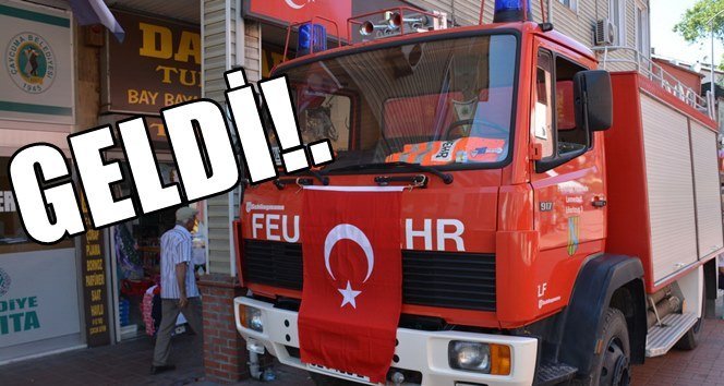 İtfaiye aracı geldi