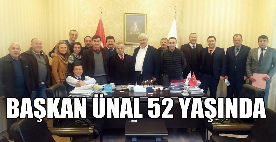 Belediye personellerinden Başkan Ömer Ünal’a doğum günü