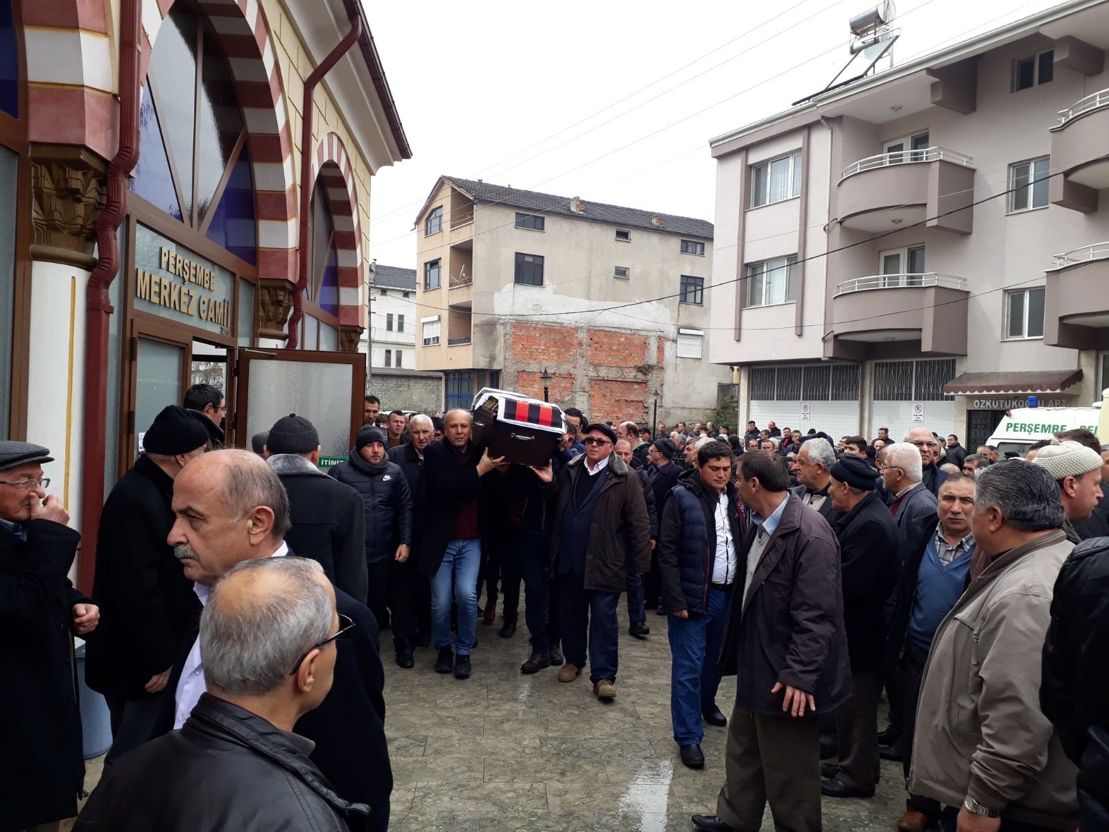 CHP Perşembe Belde Başkanı son yolculuğuna uğurlandı