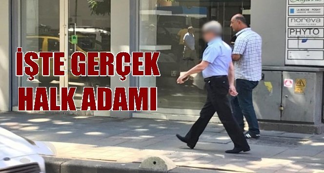 Zonguldak caddelerinde bir halk adamı!.