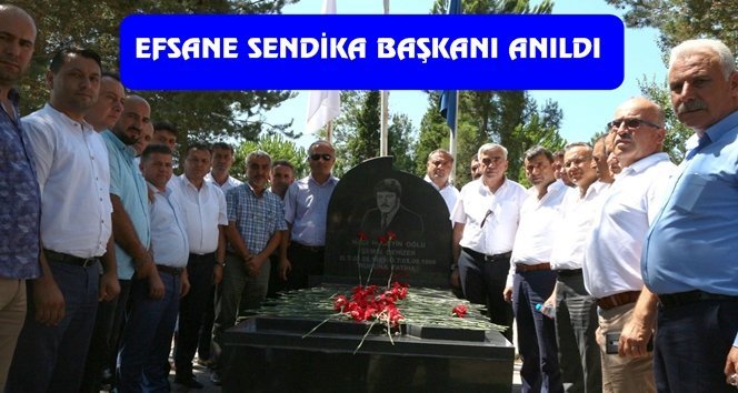 Denizer kabri başında anıldı