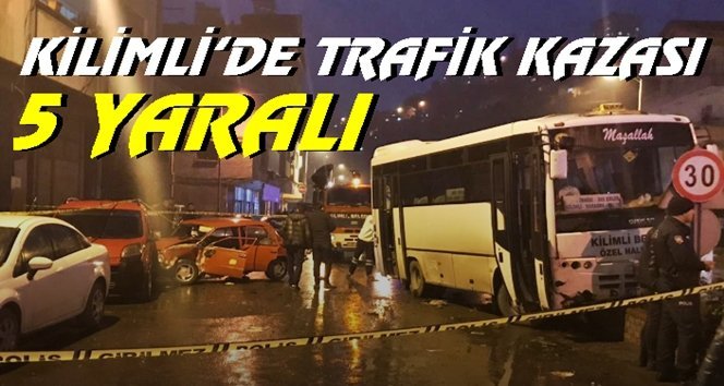 Halk otobüsü otomobille çarpıştı…