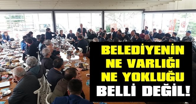 Aksoy; “Belediyenin varlığı ve yokluğu belli değil.”