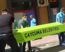 Çaycuma'da kardeşini ve yeğenini öldürdüğü iddia edilen sanığın yargılanmasına başlandı.