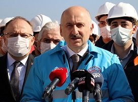 Bakan Karaismailoğlu, Filyos Limanı'nda incelemelerde bulundu