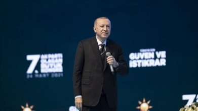 Recep Tayyip Erdoğan yeniden AK Parti Genel Başkanı seçildi