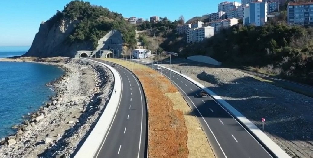Zonguldak Kilimli yolu Göbü, Türkali ve Filyos arasında yapılacak tüneller ve duble yollar şeklinde tamamlanacak.
