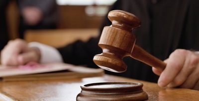 Yargıtay’dan emsal karar : Eve geç giden eş tazminat ödeyecek