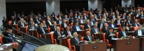 Kadına ve sağlıkçılara şiddetin cezası artıyor