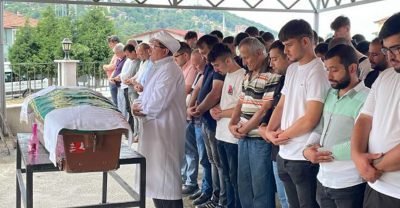 Zonguldak’ta silahlı ve bıçaklı kavgada ölen kadının cenazesi defnedildi