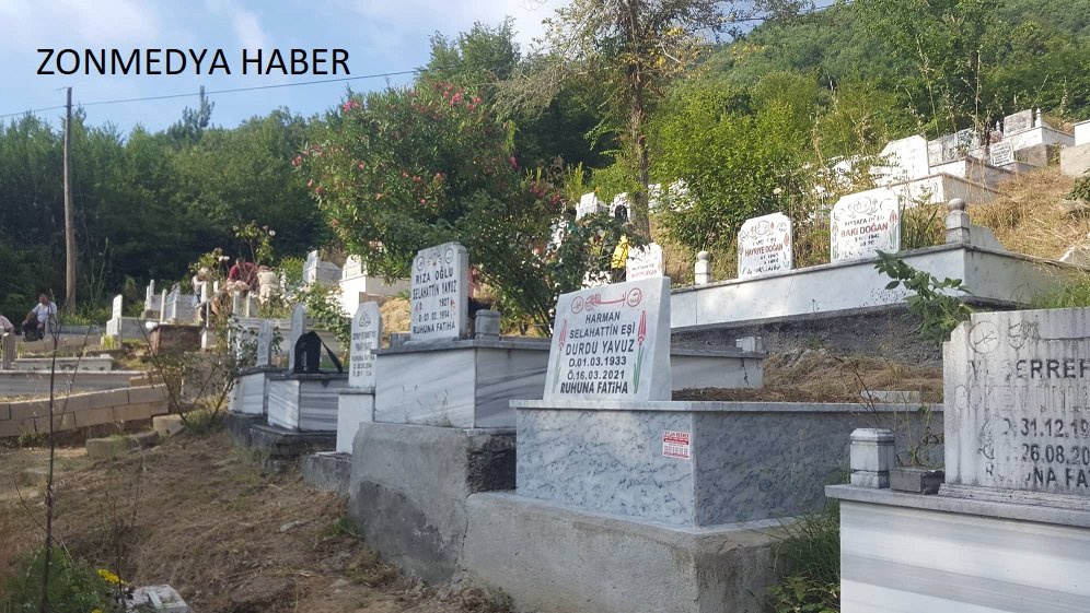 Zonguldak Türkali köyünde 'Arefe Günü' mezarlıklar ziyaret edildi