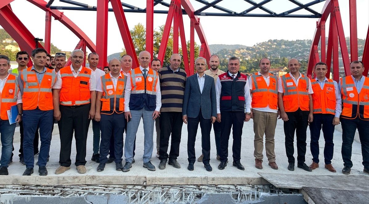 Bakan Uraloğlu, Zonguldak ve Türkali şantiyesinde incelemelerde bulundu