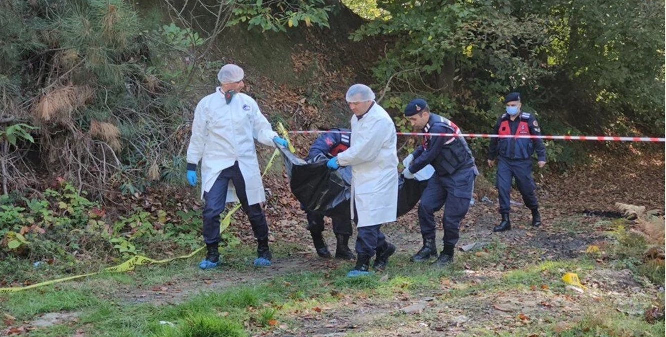 Zonguldak’ta Ormanlık Alanda Yanmış Halde Erkek Cesedi Bulundu