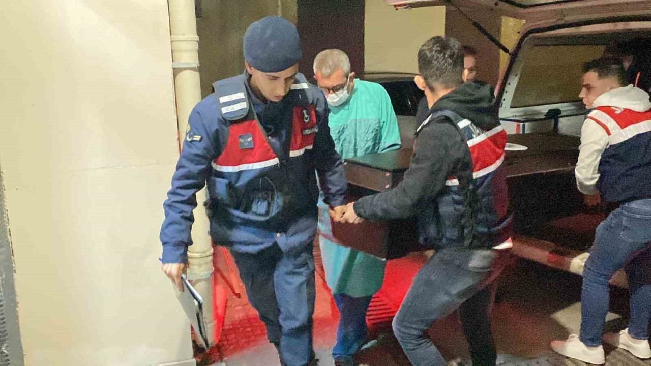 Zonguldak’ta birlikte yaşadığı kadını öldüren eski uzman çavuşa ağırlaştırılmış müebbet istemi