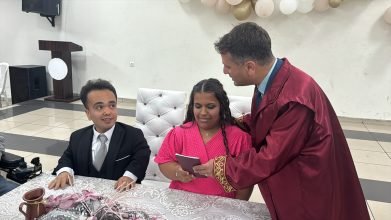 Sevgileri engel ve mesafe tanımadı