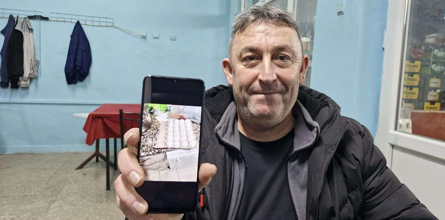 Filyos’ta A-101’den yumurta satın alan Yasin Demirciler, eve geldiğinde koliden 6 yumurta eksik çıktı