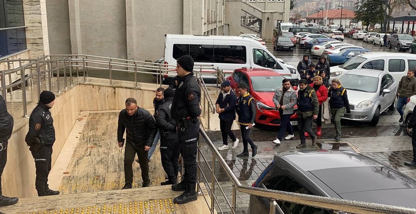 Zonguldak’ta keserli bıçaklı kavga : 3 yaralı, 3 tutuklama