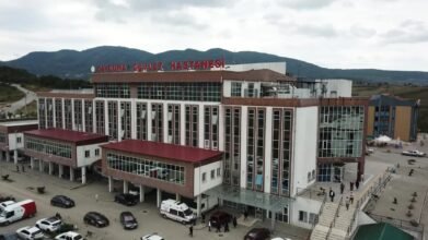 Zonguldak Çaycuma’da 16 yaşındaki çocuk, ağrı şikayetiyle gittiği hastanede doğum yaptı