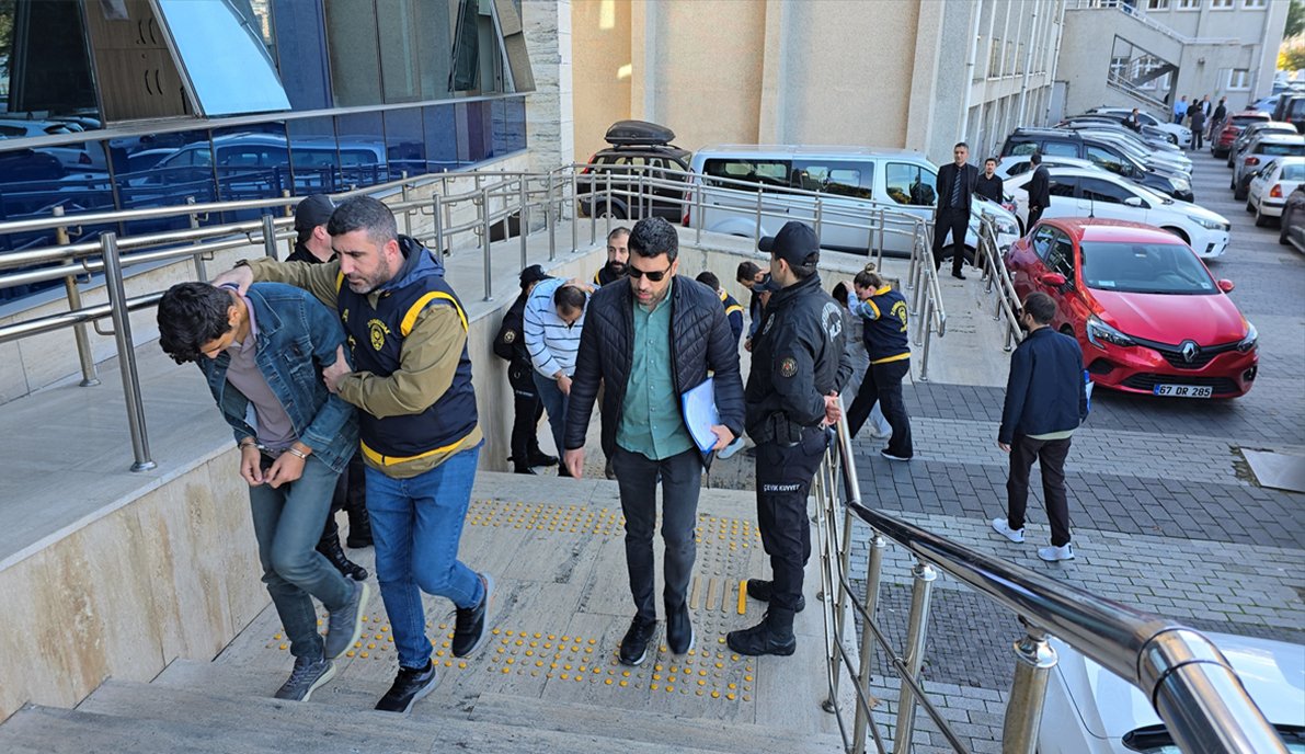 Zonguldak’ta emekli madenciyi dolandıran 5 şüpheli tutuklandı