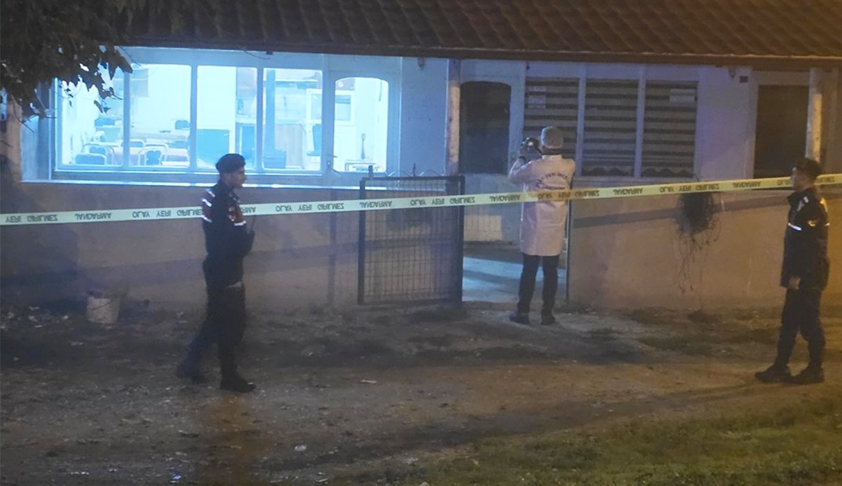 Zonguldak Çaycuma’da kahvehaneye düzenlenen silahlı saldırıda 2 kişi öldü, 2 kişi yaralandı